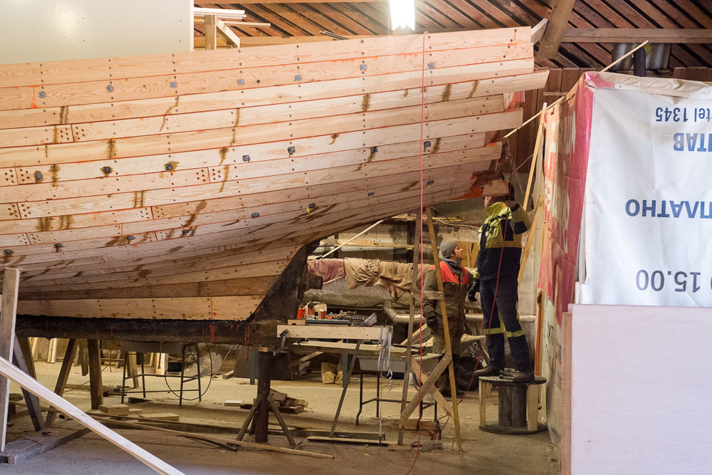 TX_15_03_F6607_W.jpg - 16.03.2015 Viskiplangu löömine. Foto Toomas Kokovkin