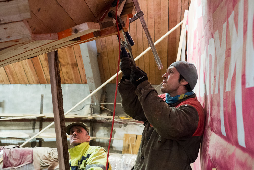 TX_15_03_F6611_W.jpg - 16.03.2015 Viskiplangu löömine. Foto Toomas Kokovkin