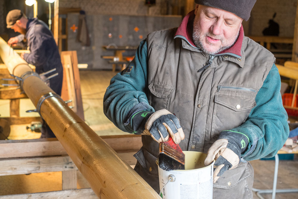 TX_15_03_F6824_W.jpg - 31.03.1015 Mastide tegemine. Foto Toomas Kokovkin