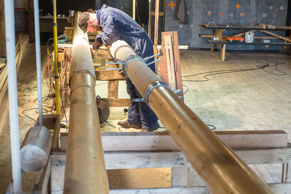 TX_15_03_F6826_W.jpg - 31.03.1015 Mastide tegemine. Foto Toomas Kokovkin